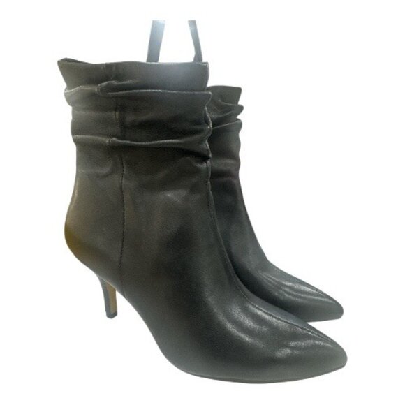 Bella~Vita Danielle 7.5M Black Leather Ankle Boots Pointed Toe Side Zipper Ruche - Picture 2 of 7